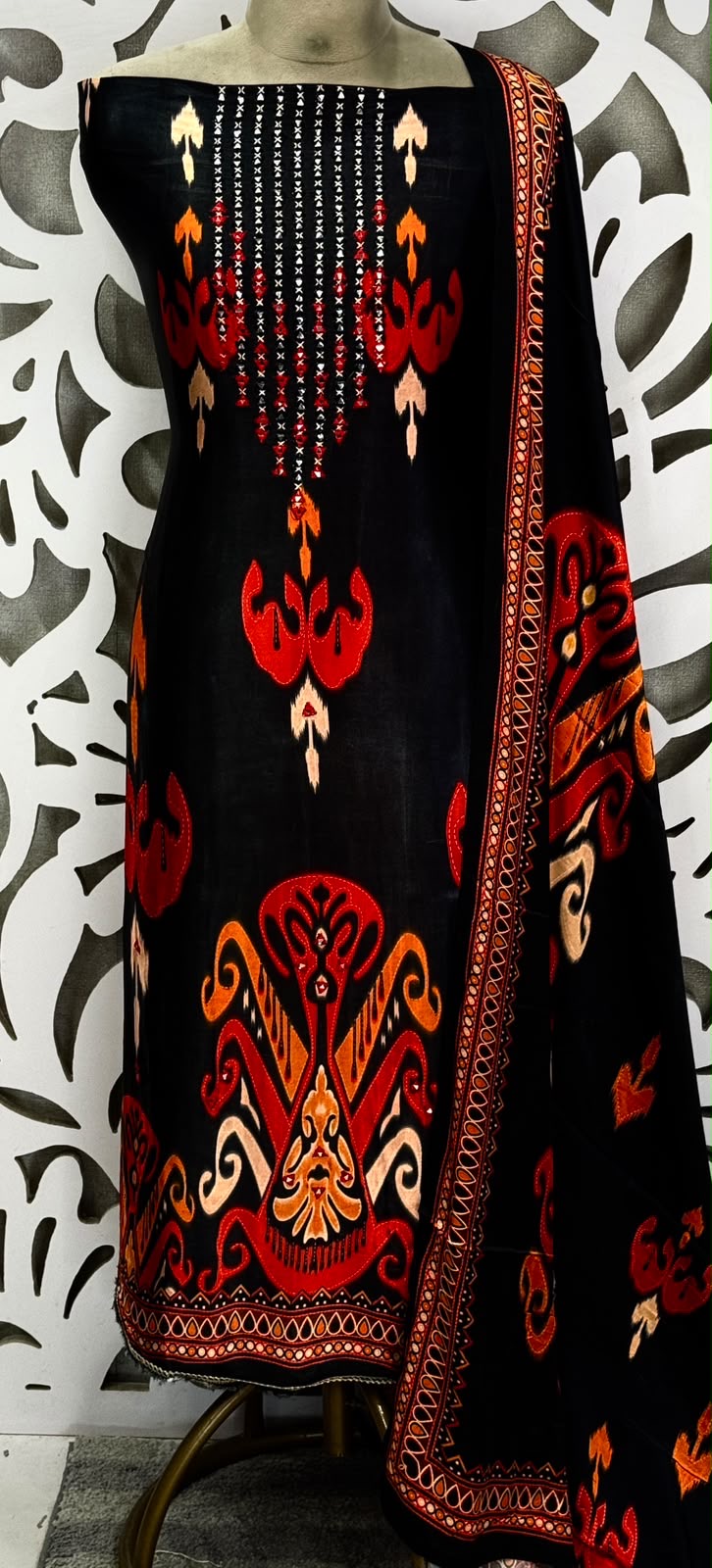 Gajji Silk Ikkat Print Suit Set - Black
